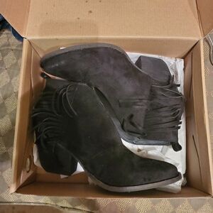 Matisse black women ankle boots 8.5